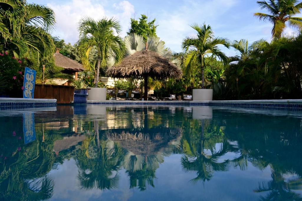 Bananas Apartments Adults Only Palm Beach Exterior foto